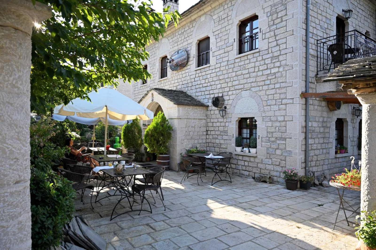 Konstantinou & Elenis Hotell Monodendri Eksteriør bilde