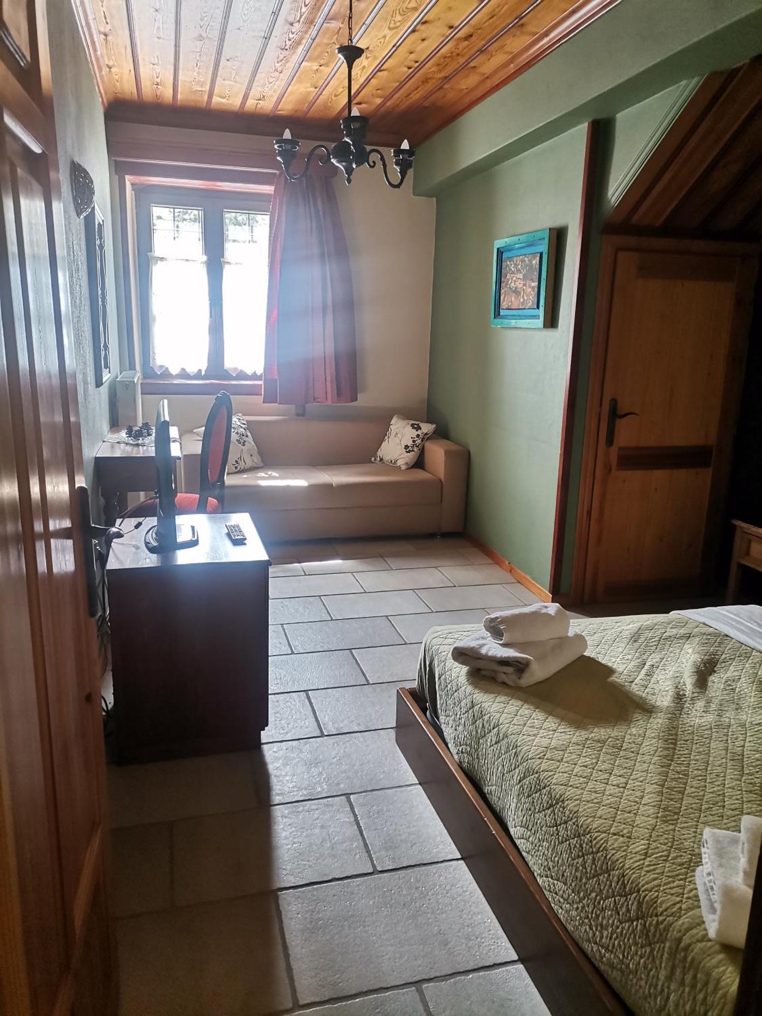 Konstantinou & Elenis Hotell Monodendri Eksteriør bilde